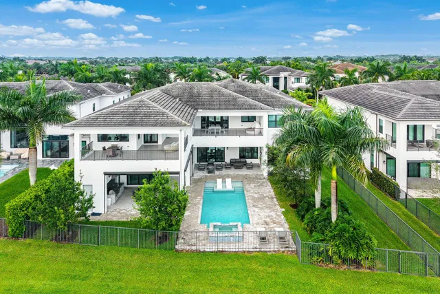 Boca Bridges Residence photo 90
