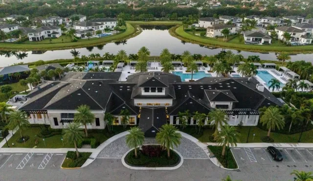 Boca Bridges Residence photo 91