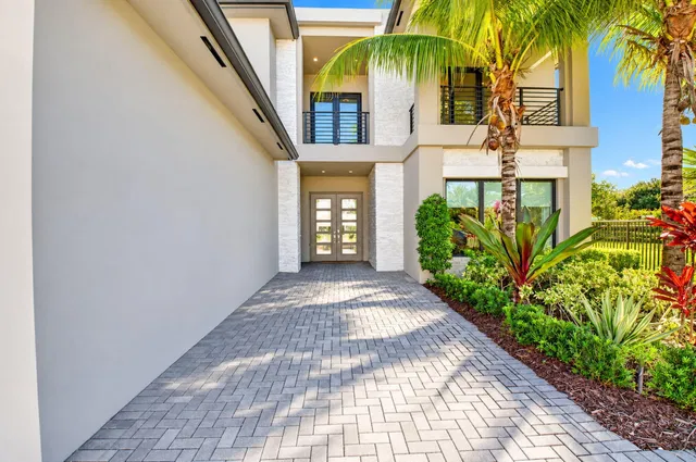 Boca Bridges Residence photo 4