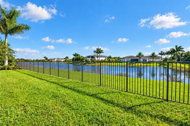 Boca Bridges Residence photo 68