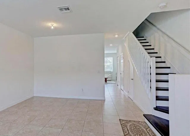 Residence photo 5