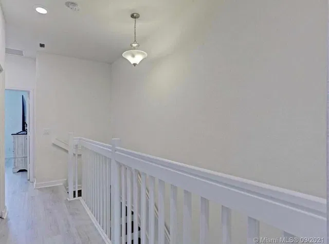 Residence photo 18