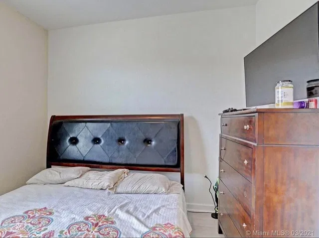 Residence photo 23