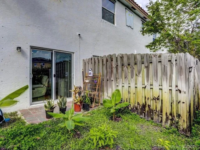 Residence photo 30