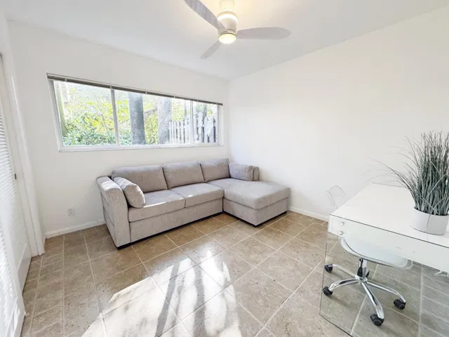 North End Palm Beach Unit 1 photo 8