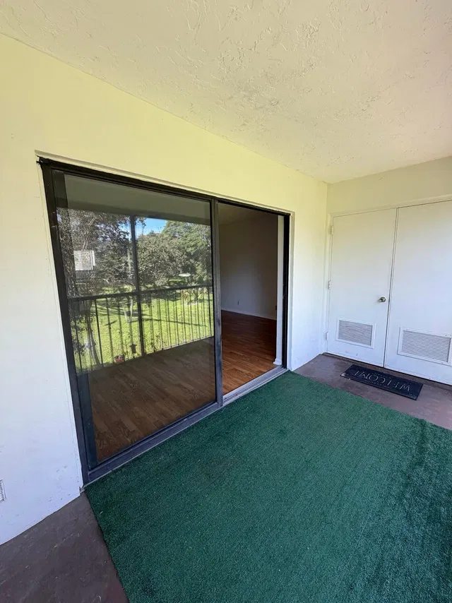 Unit 2030 photo 14