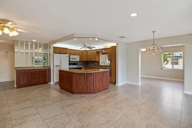 Residence photo 9