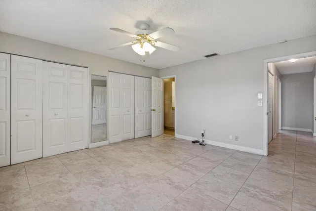 Residence photo 22