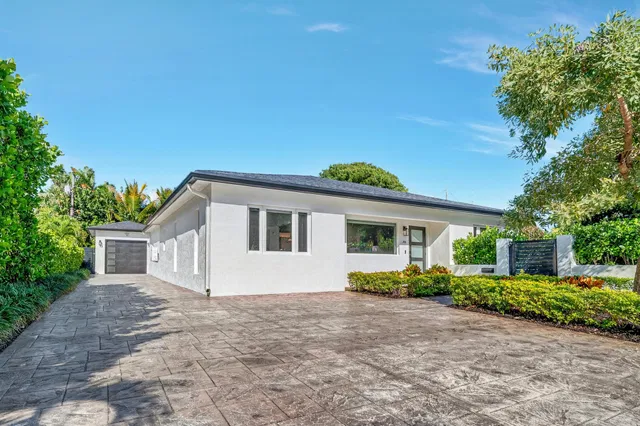 SoSo West Palm Beach Residence photo 2