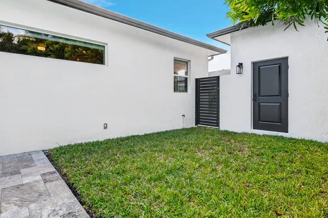 SoSo West Palm Beach Residence photo 55