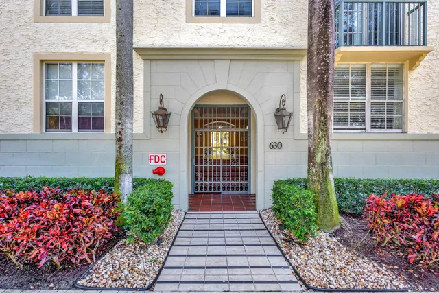Courtyards in Cityplace Unit 223 photo 23