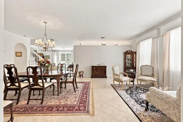 Residence photo 4