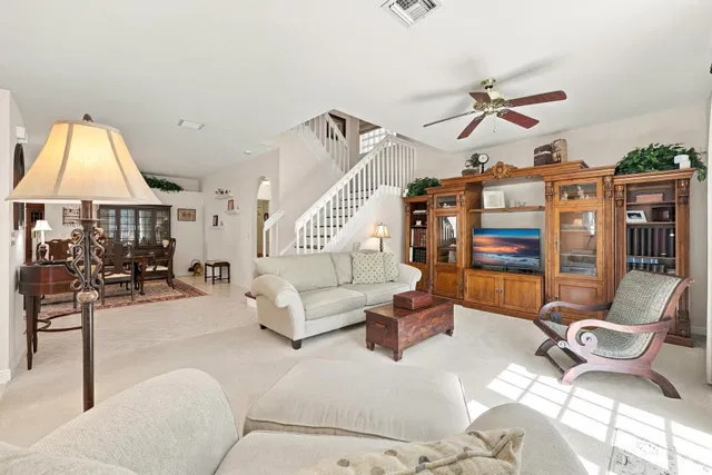 Residence photo 9
