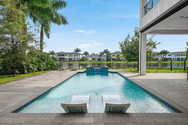 Boca Bridges Residence photo 3