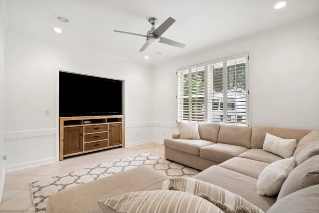 Residence photo 25
