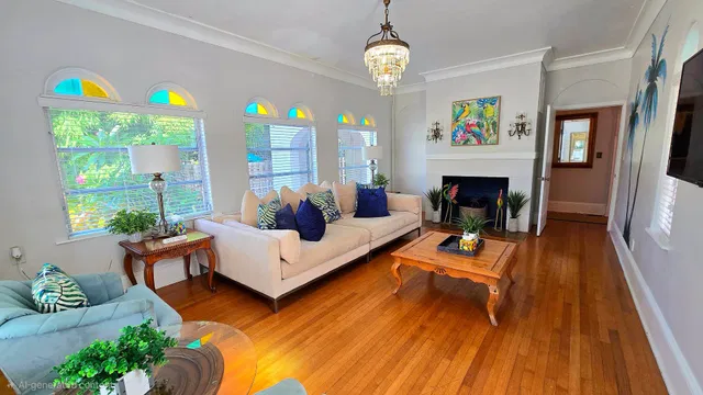 Residence photo 9