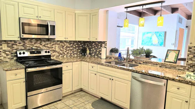 Residence photo 15