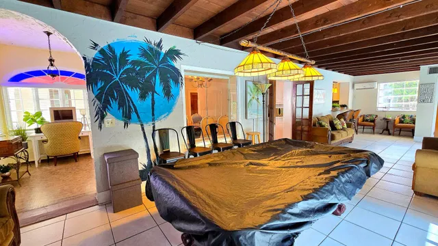 Residence photo 18