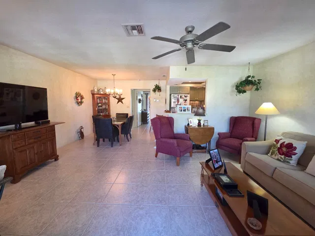 Unit 204 photo 3