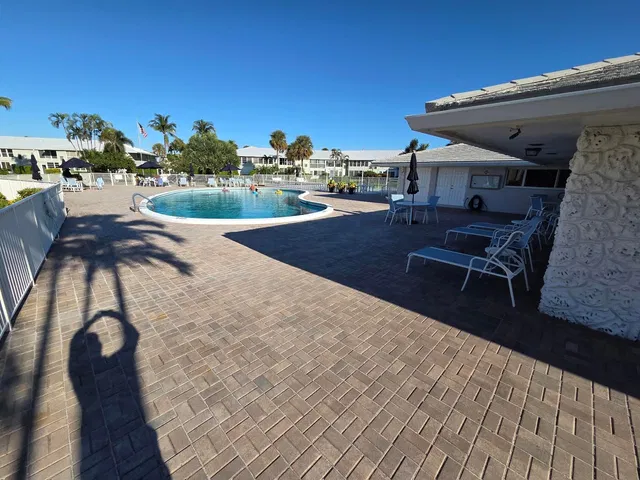 Unit 204 photo 33