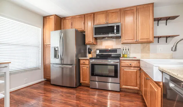 Unit 203 photo 3