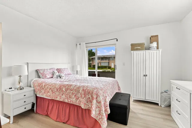 Residence photo 11