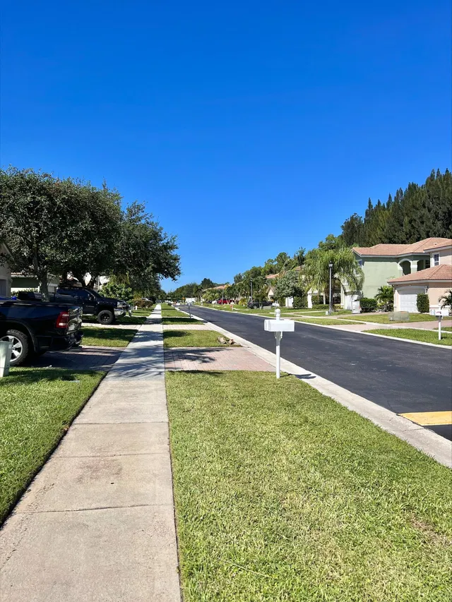 Unit 6129 photo 2