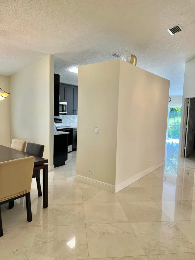 Unit 6129 photo 12