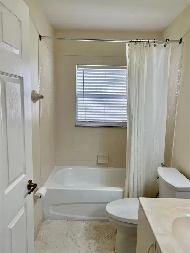 Unit 6129 photo 18