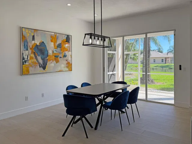 Residence photo 9