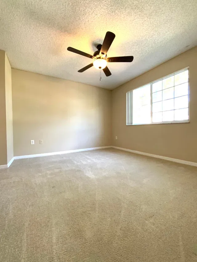  Unit 1304 photo 8