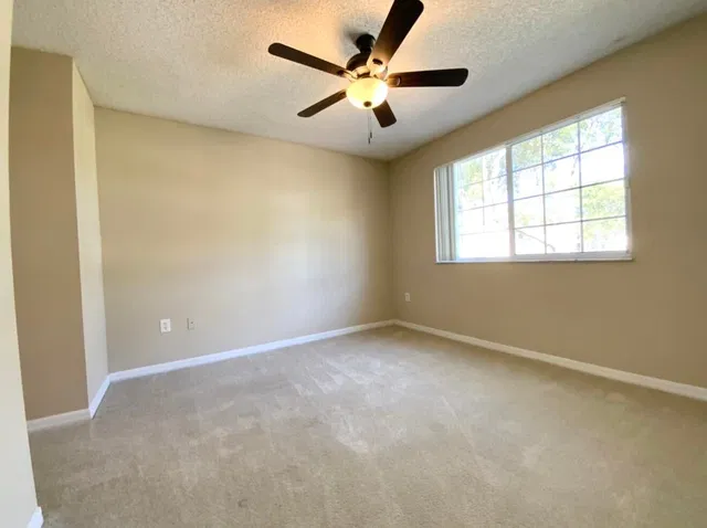  Unit 1304 photo 11