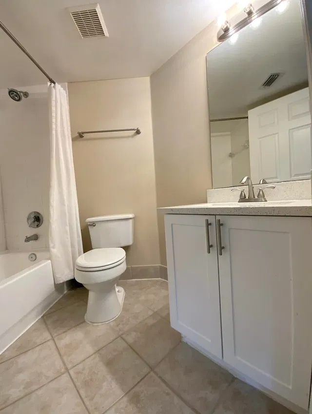  Unit 1304 photo 19