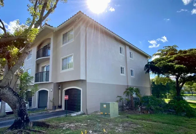 Unit 1304 photo 27