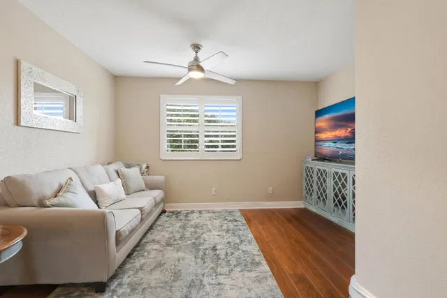 Residence photo 35