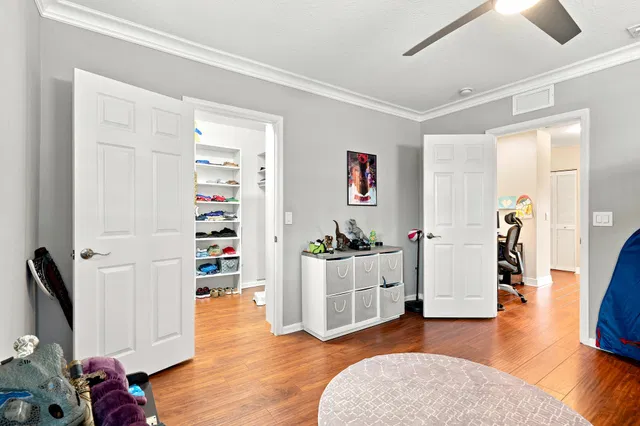 Residence photo 42