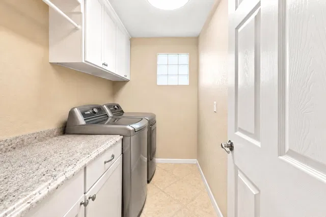 Residence photo 45