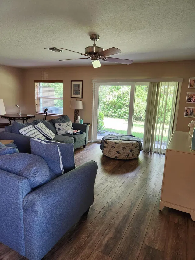 Residence photo 8