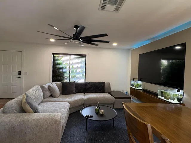 Residence photo 15