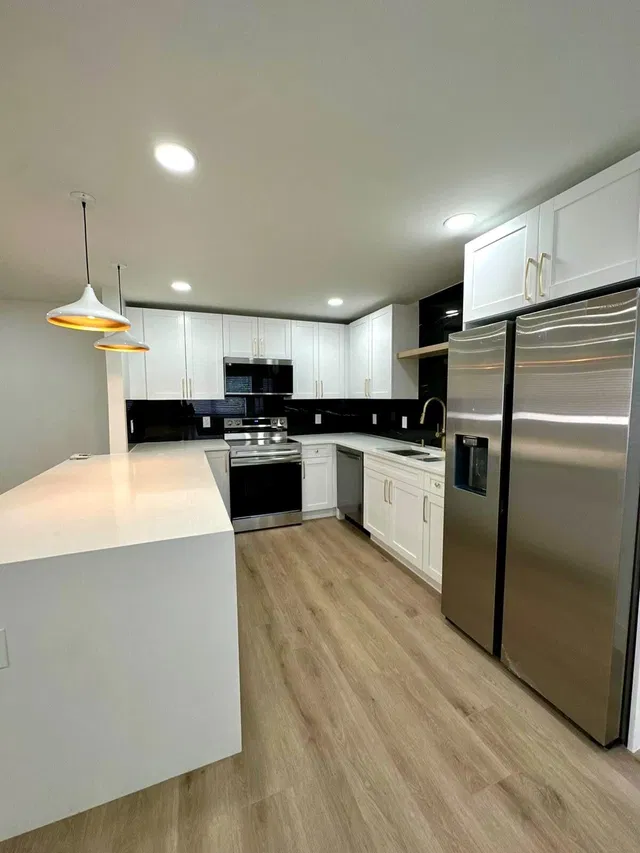  Unit 295 photo 4
