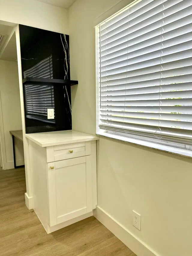  Unit 295 photo 35