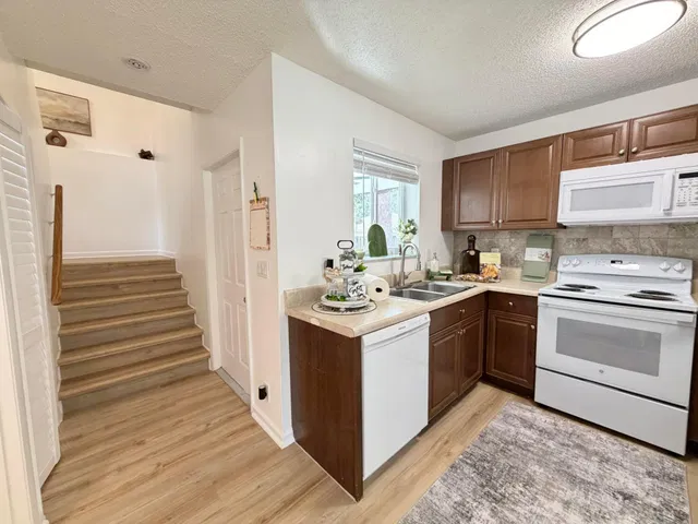  Residence photo 13