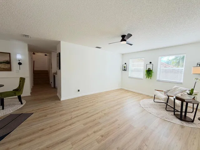  Residence photo 19