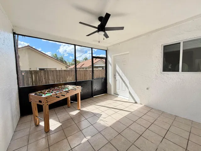  Residence photo 47