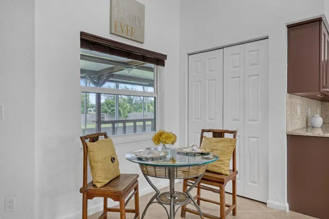 Residence photo 10