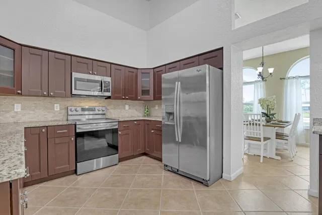 Residence photo 12