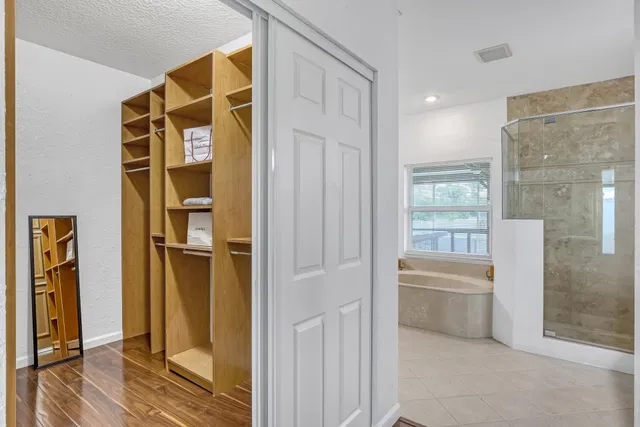 Residence photo 19