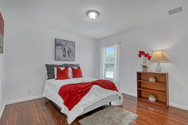 Residence photo 29