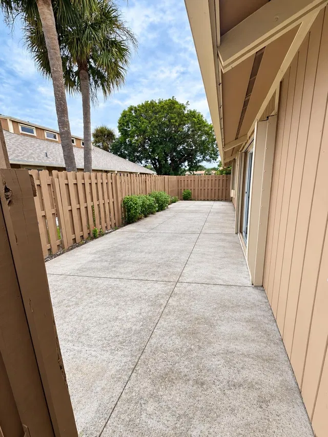  Residence photo 10