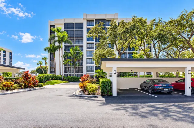 Boca West Country Club Unit 614 photo 2
